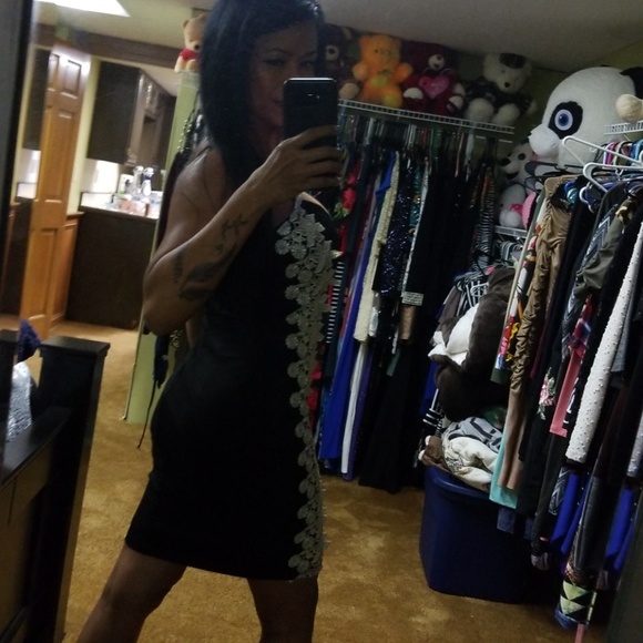 Embedded mini dress - Picture 7 of 8